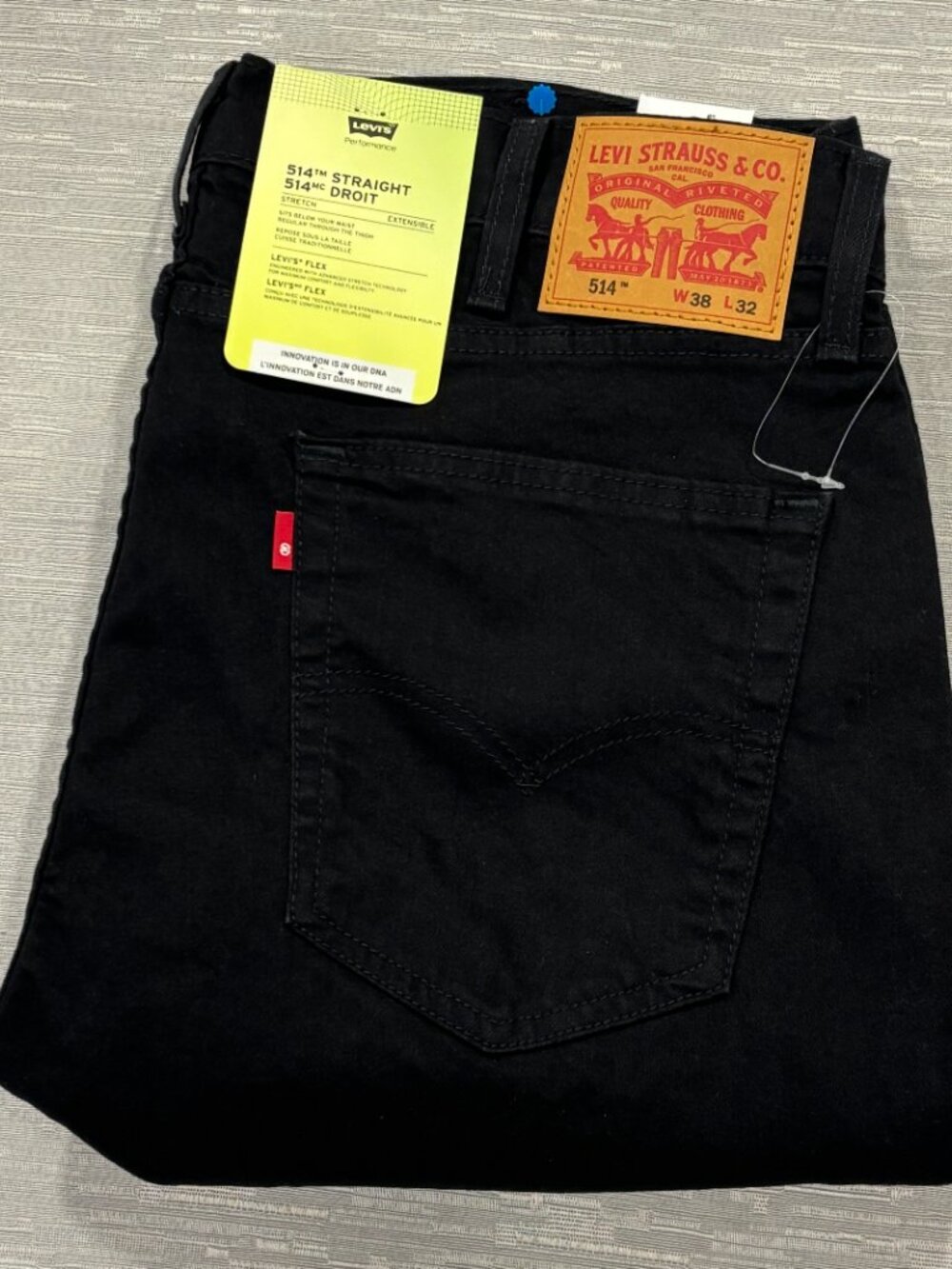 Levi's 514 Jeans Mens 38 x 32 Black Denim Straight Leg Regular Fit